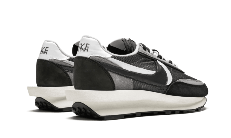 NIKE WAFFLE LD SACAI BLACK/WITHE