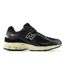 NEW BALANCE 2002R BLACK WHITE