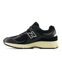 NEW BALANCE 2002R BLACK WHITE