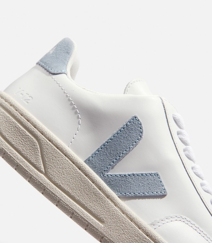 VEJA V-12 WHITE STEEL