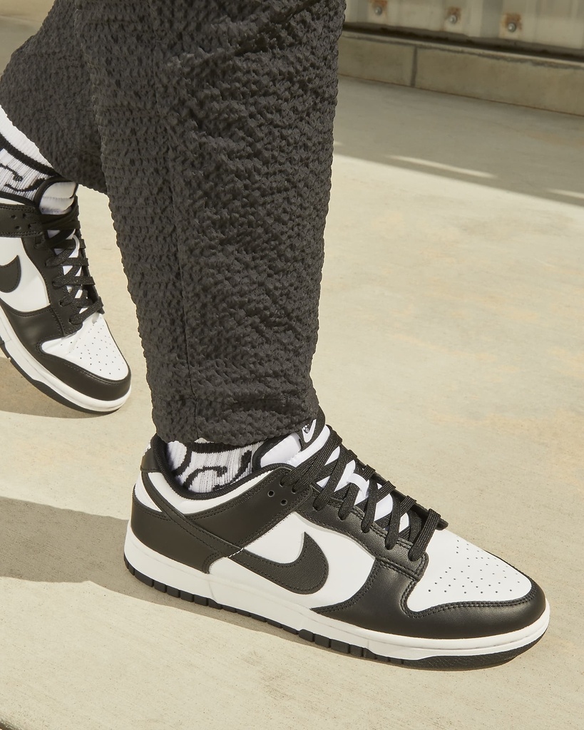 NIKE DUNK LOW PANDA