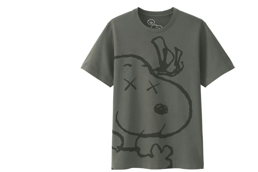 UNIQLO X KAWS T SHIRT GREY SNOOPY