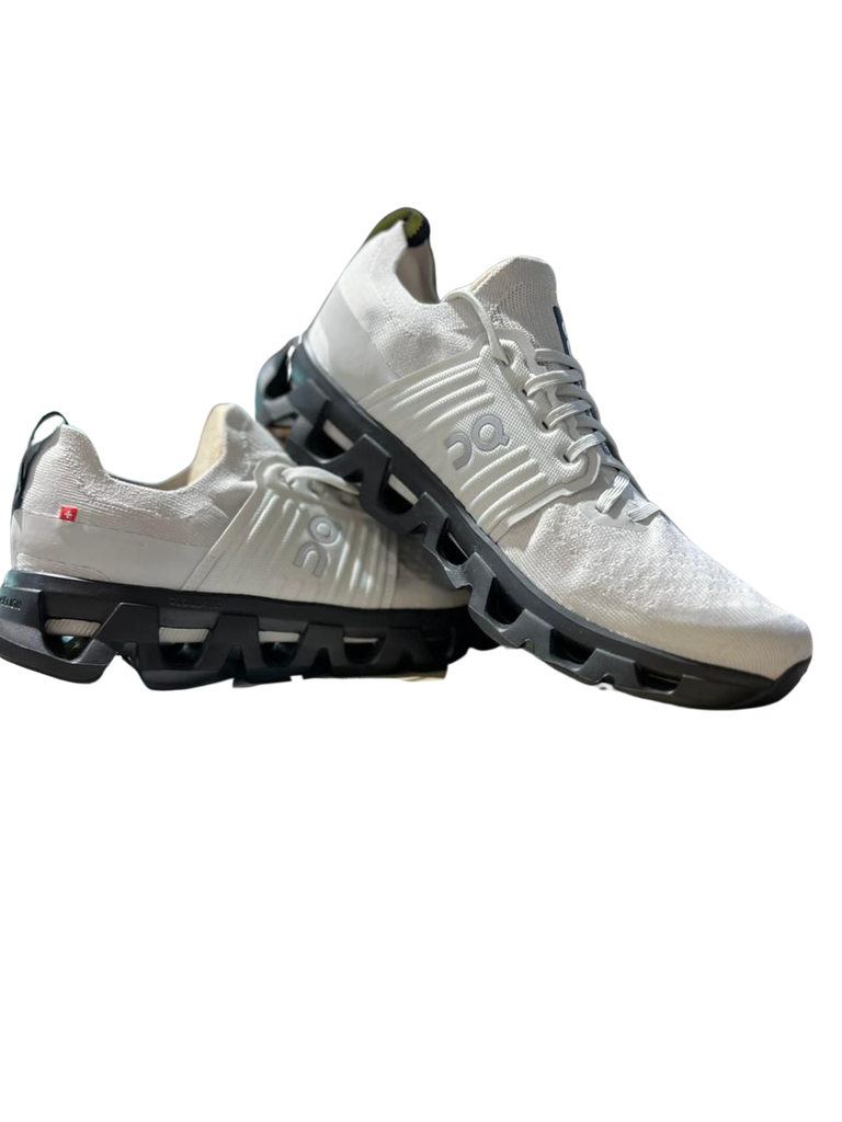 ON RUNNING CLOUDSWIFT 3 WHITE BLACK