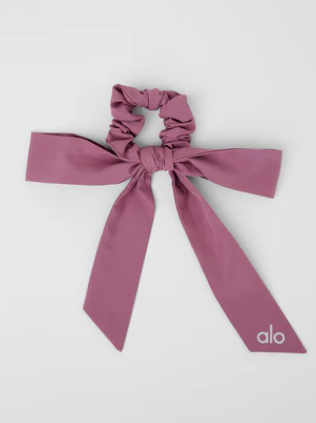 ALO YOGA LOVE KNOTS TIE SCRUNCHIE SOFT MULBERRY