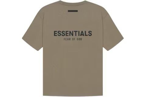 FEAR OF GOD ESSENTIALS T SHIRT ESTAMPADO ATRÁS TAUPE TEE